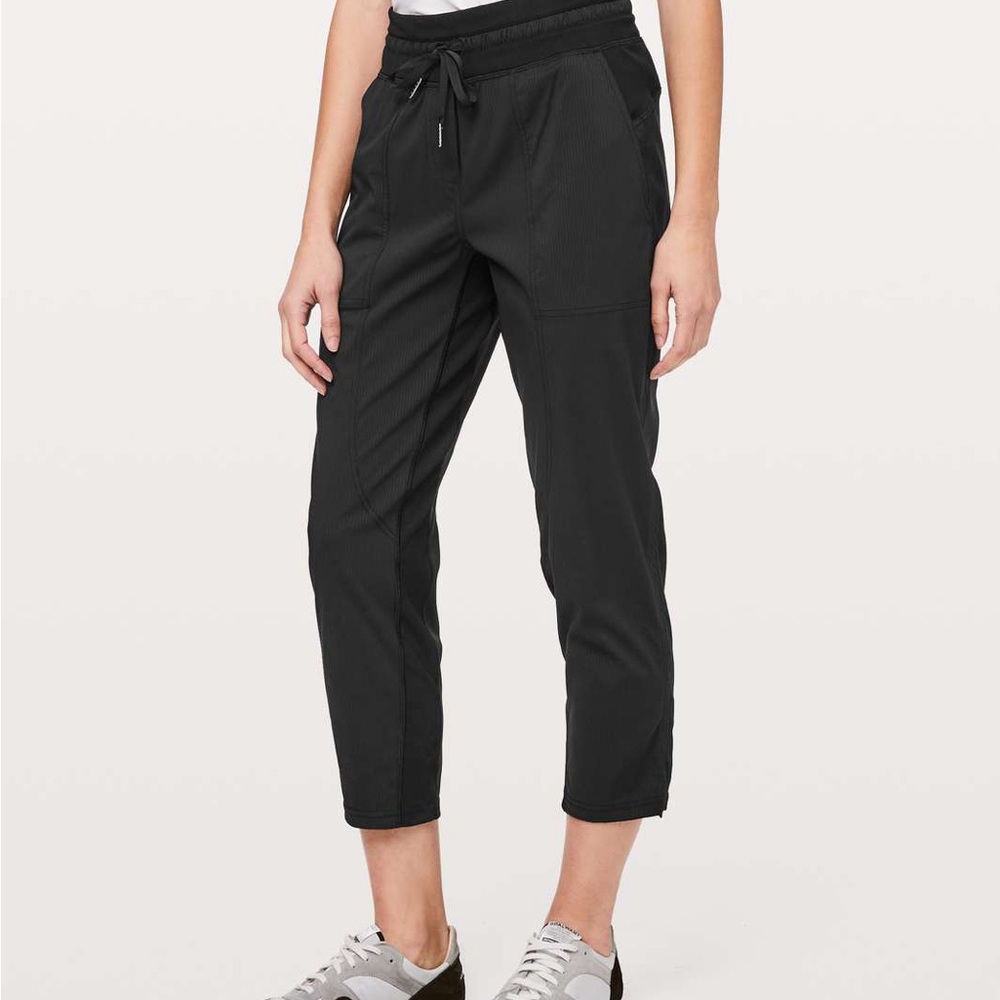 Lululemon Dance Studio Cropped Pants